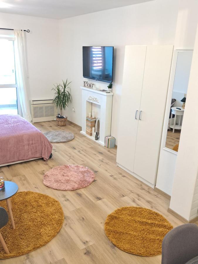 Apartman Karmen Vodice Esterno foto