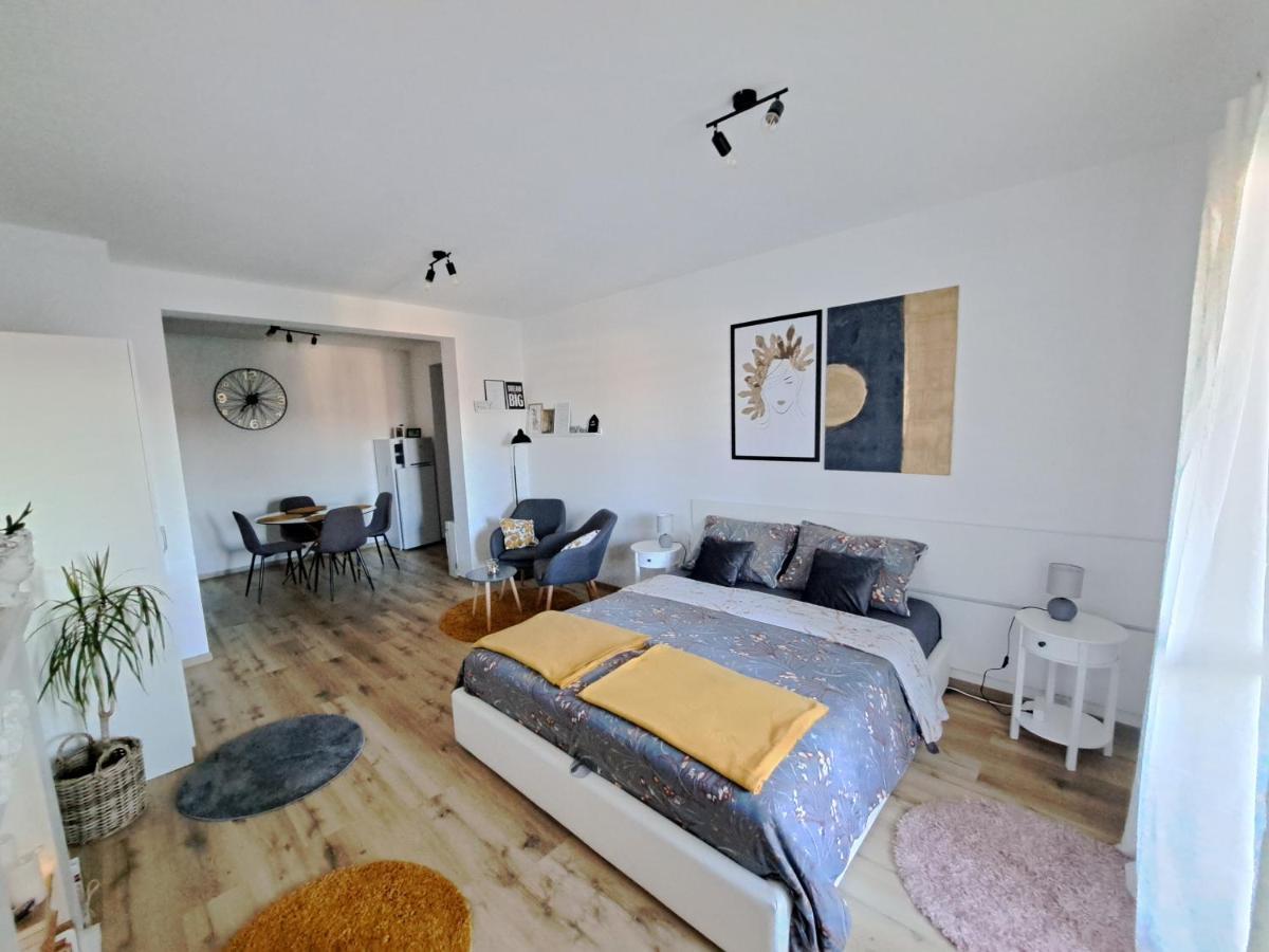 Apartman Karmen Vodice Esterno foto